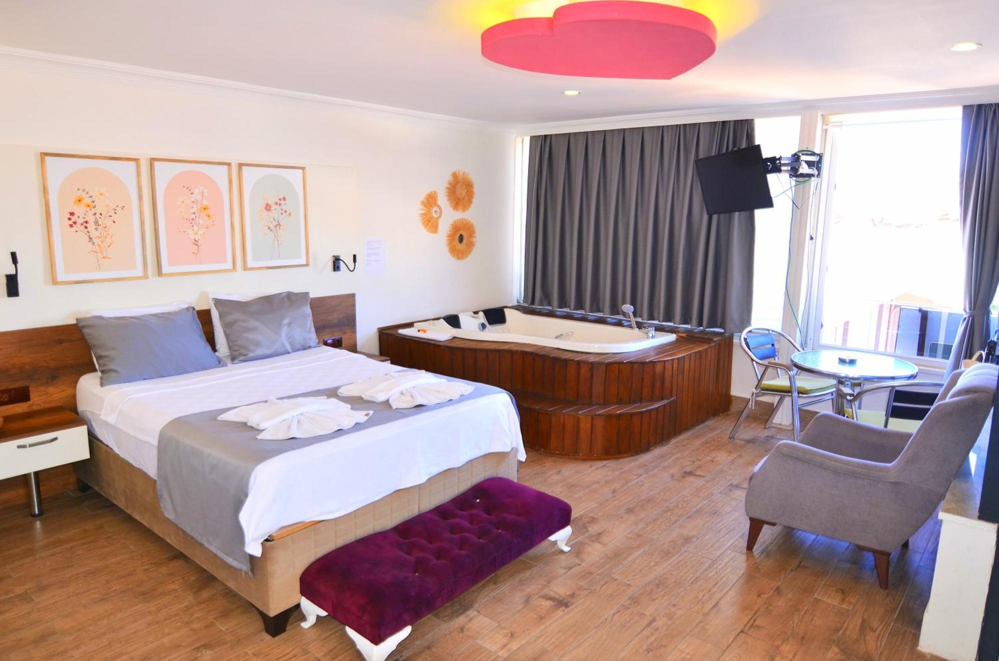Mykonut Apart Hotel Fethiye Exterior foto